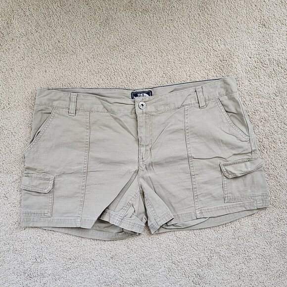 The North Face Shorts - Picture 1 of 5
